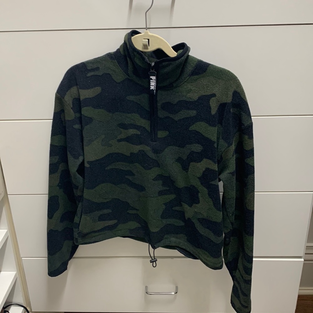 Fleece camo sweatshirt